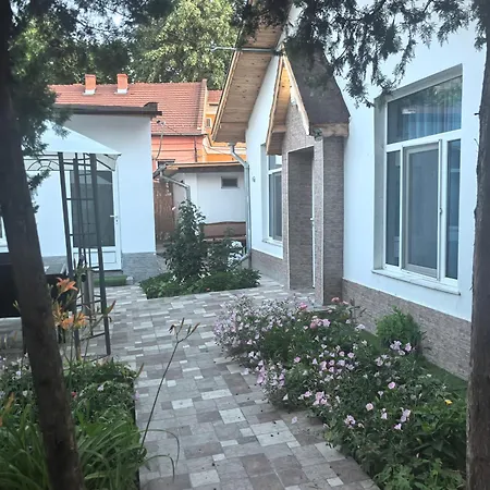 Zora Guest Aprtment Appartement *