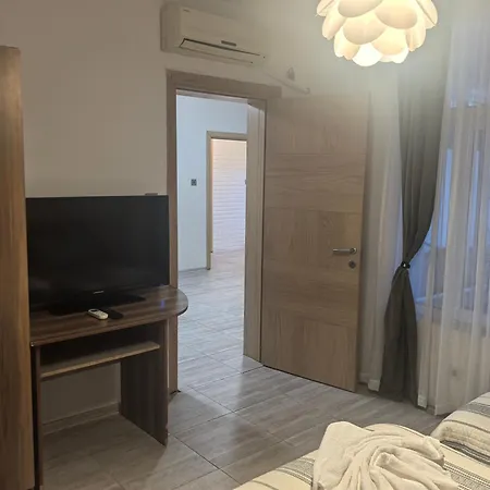 Zora Guest Aprtment *