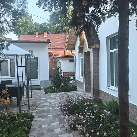 Zora Guest Aprtment Apartamento